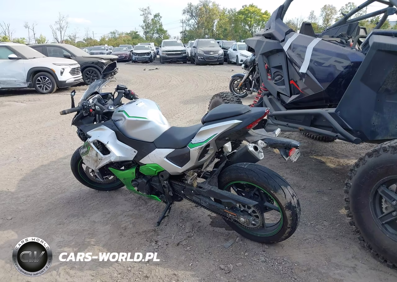 2024 Kawasaki Cx500 VIN:ML5CXGA16RDA04209 - 3