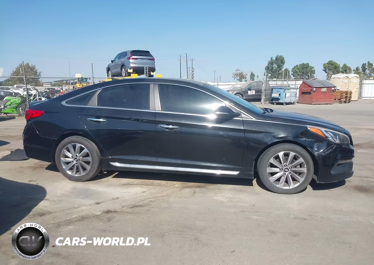 2016 Hyundai Sonata Sport VIN:5NPE34AF6GH379767 - 13