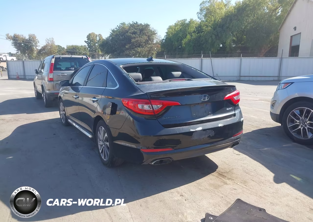 2016 Hyundai Sonata Sport VIN:5NPE34AF6GH379767 - 3