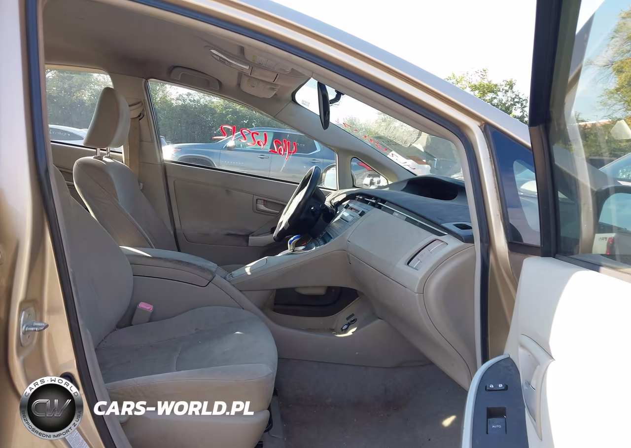 2011 Toyota Prius Three VIN:JTDKN3DU9B1410351 - 5