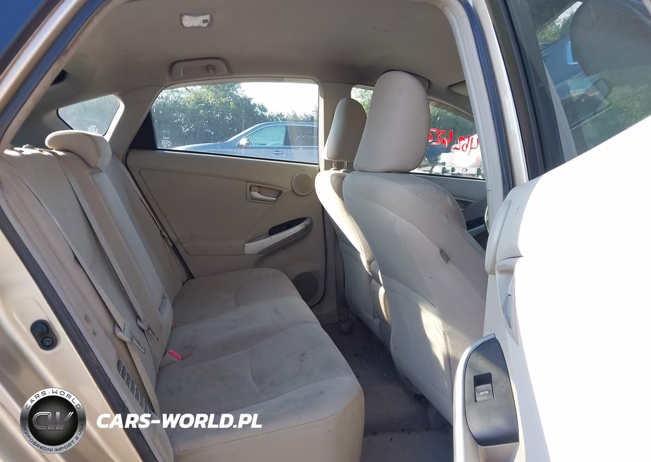 2011 Toyota Prius Three VIN:JTDKN3DU9B1410351 - 8
