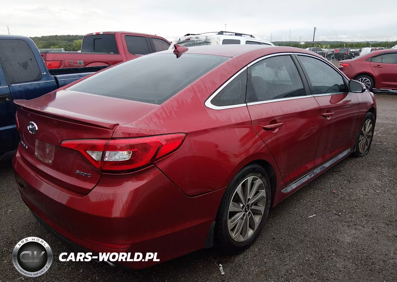 2015 Hyundai Sonata Sport VIN:5NPE34AF8FH043780 - 4