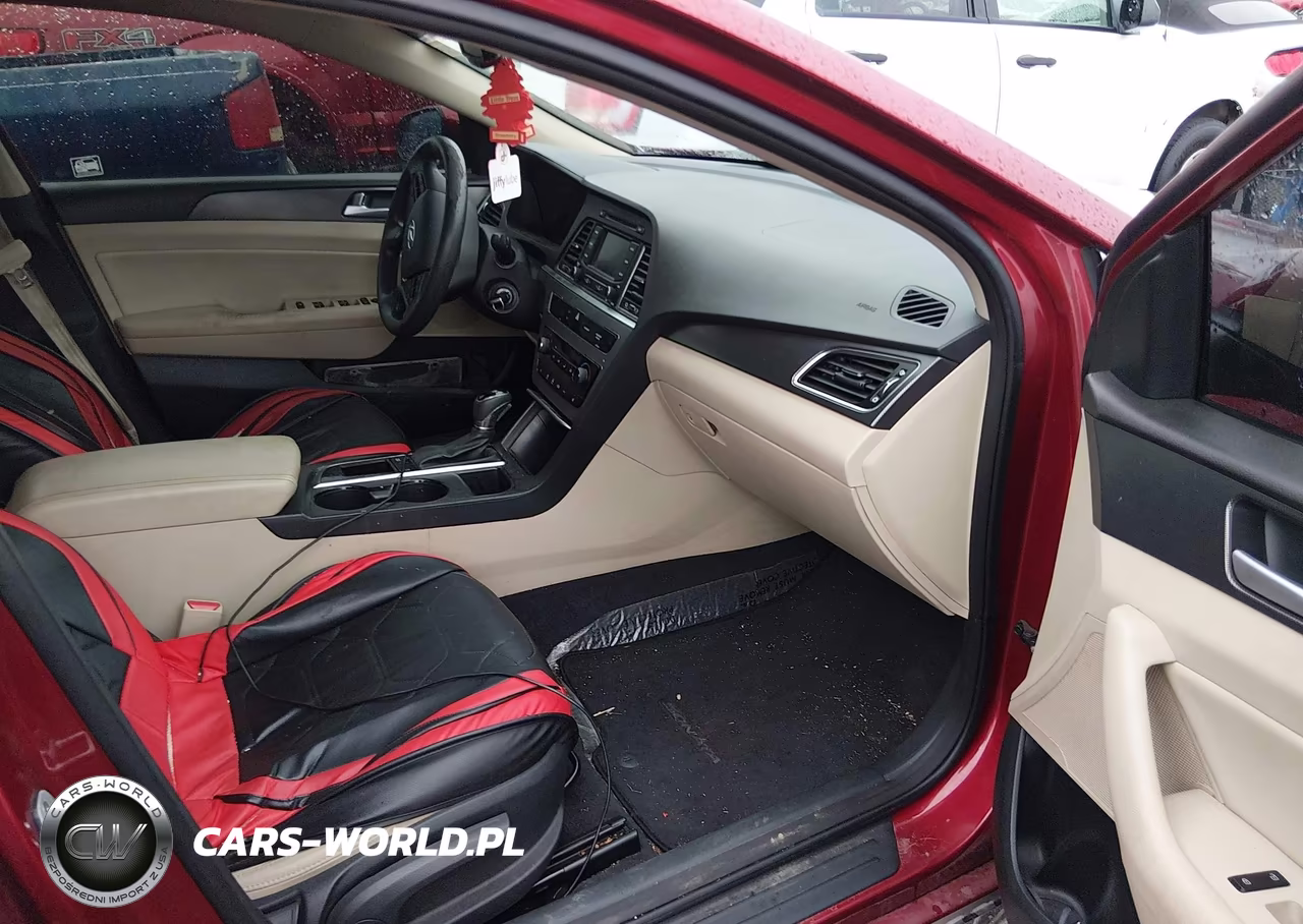 2015 Hyundai Sonata Sport VIN:5NPE34AF8FH043780 - 5