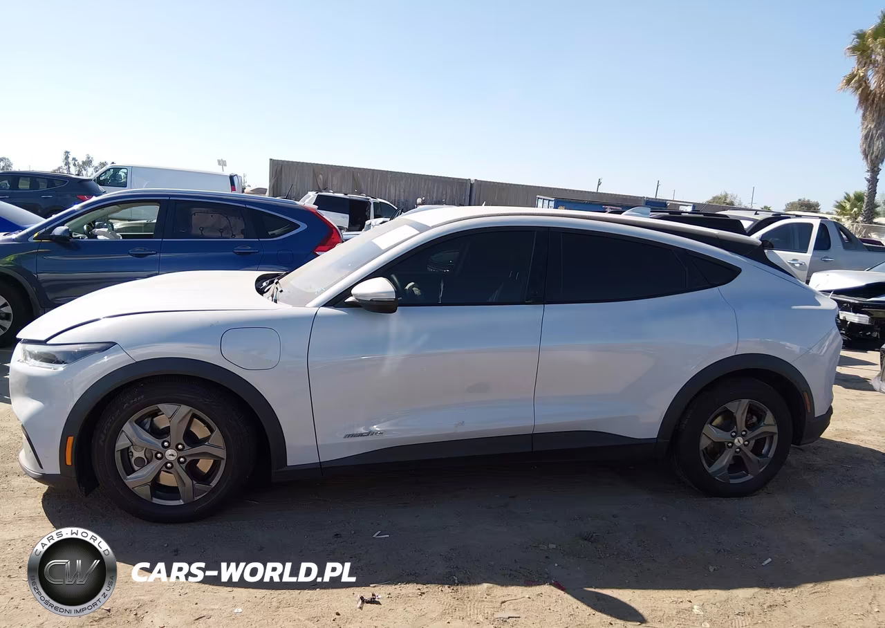 2022 Ford Mustang Mach-E Select VIN:3FMTK1RM9NMA39754 - 14