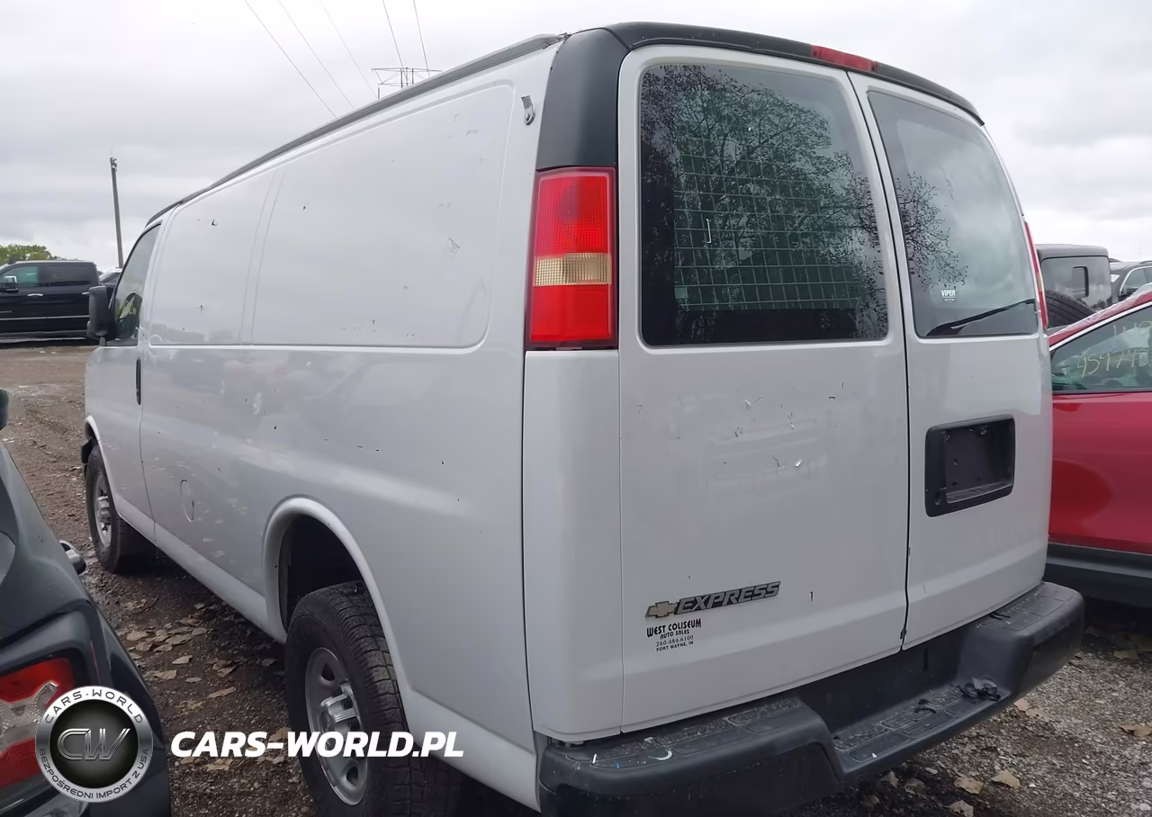2008 Chevrolet Express Work Van VIN:1GCGG25C381226435 - 3
