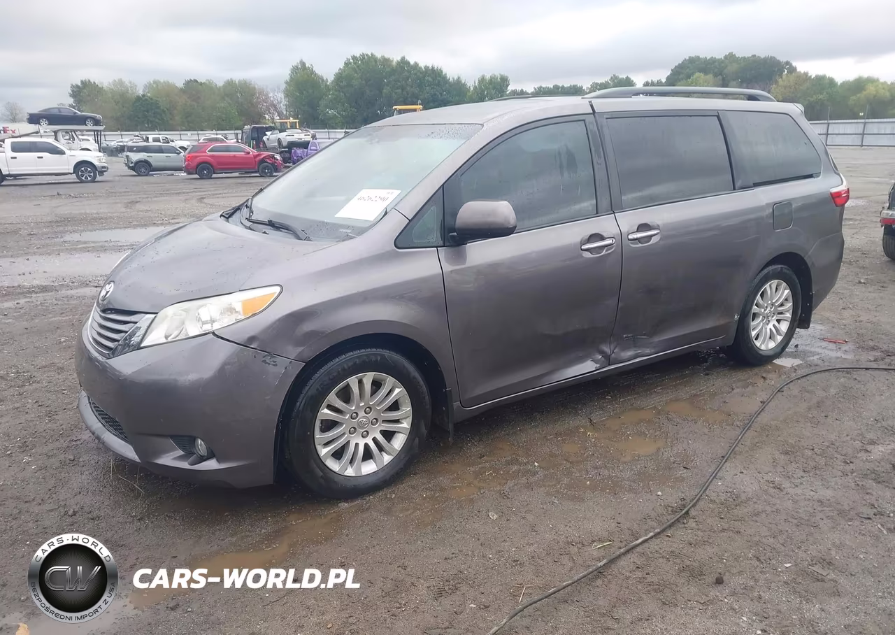 2015 Toyota Sienna Xle 8 Passenger VIN:5TDYK3DC1FS588287 - 2