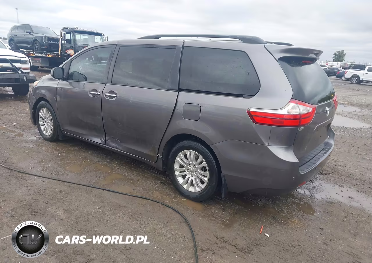 2015 Toyota Sienna Xle 8 Passenger VIN:5TDYK3DC1FS588287 - 3