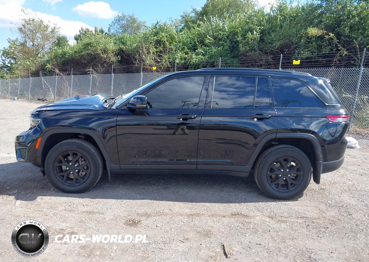 2024 Jeep Grand Cherokee Altitude 4X4 VIN:1C4RJHAG5RC201161 - 15