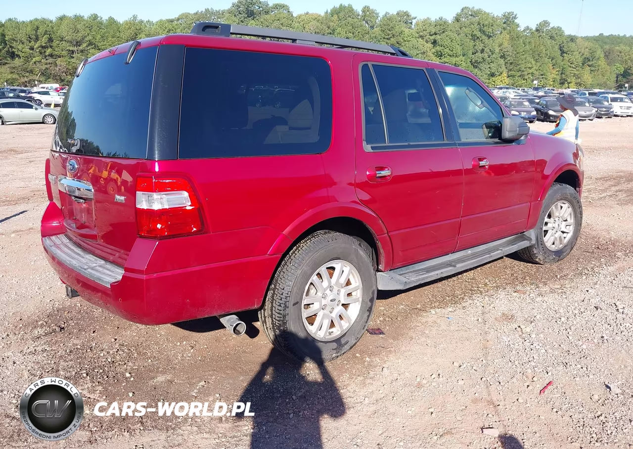 2013 Ford Expedition Xlt VIN:1FMJU1H55DEF65606 - 4