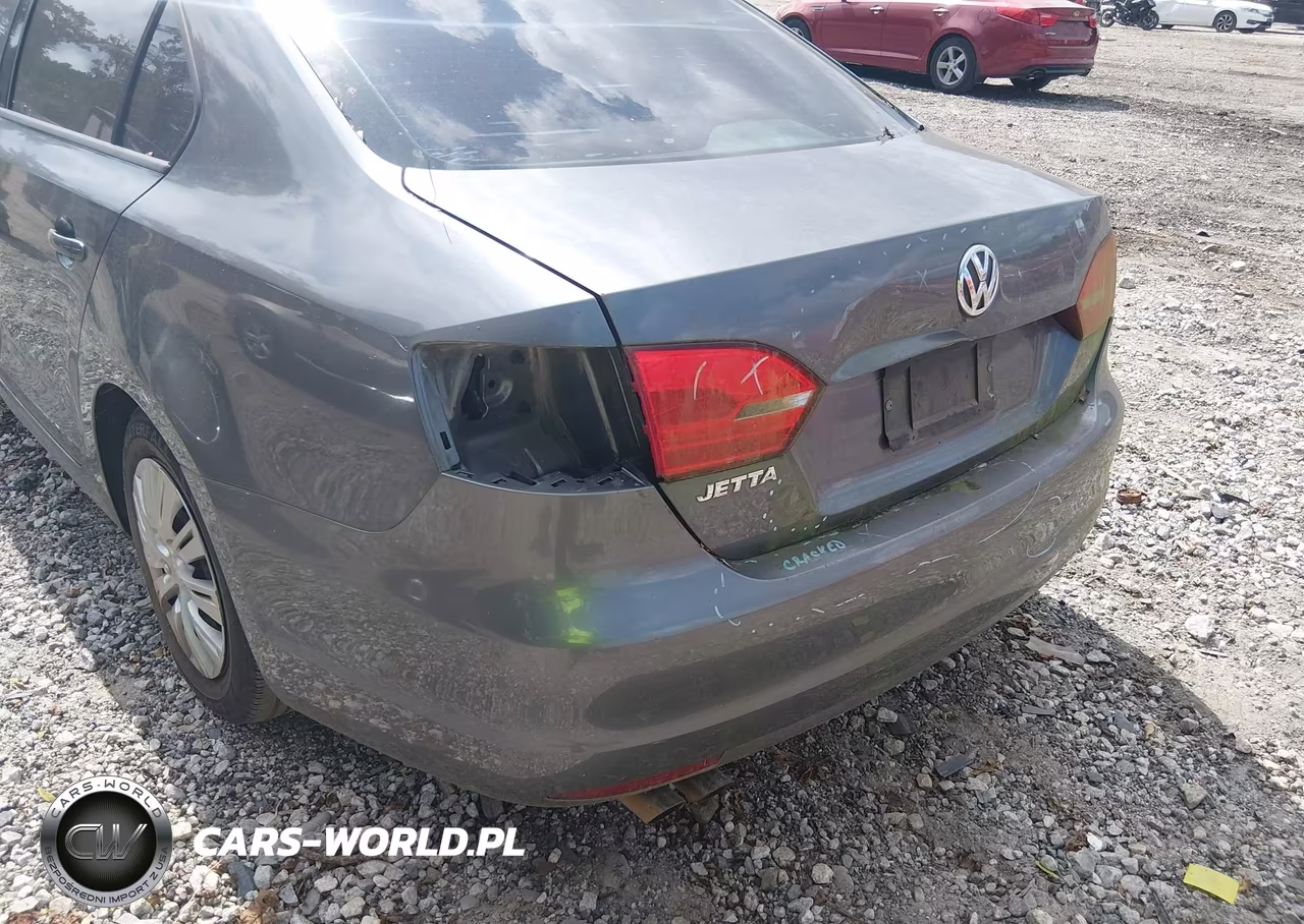 2011 Volkswagen Jetta 2.0L S VIN:3VW2K7AJ6BM095311 - 14