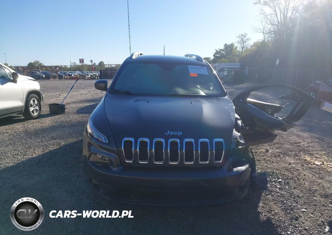 2015 Jeep Cherokee Latitude VIN:1C4PJMCBXFW640819 - 13