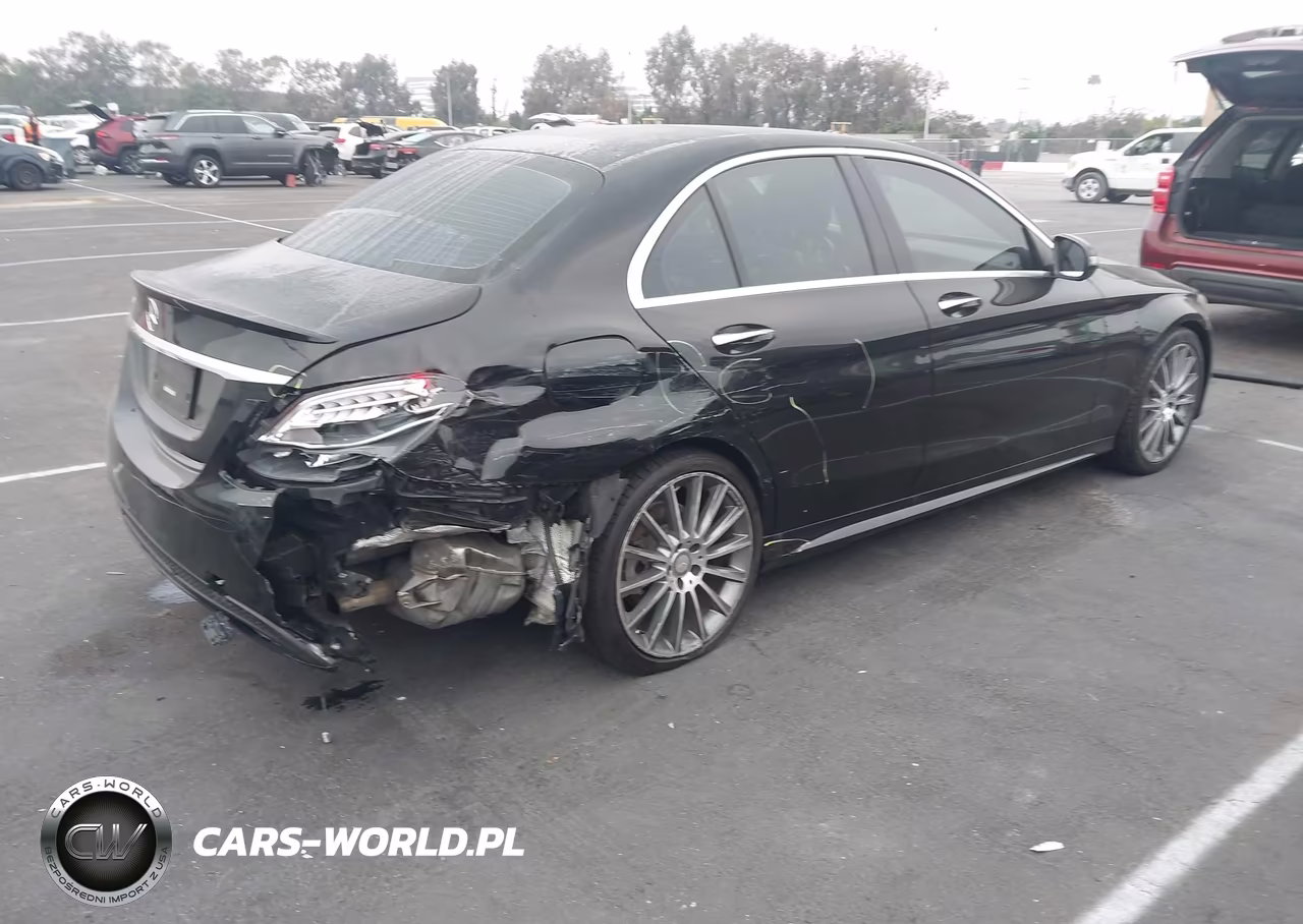 2016 Mercedes-Benz C 300 Sport VIN:55SWF4JB2GU127729 - 4