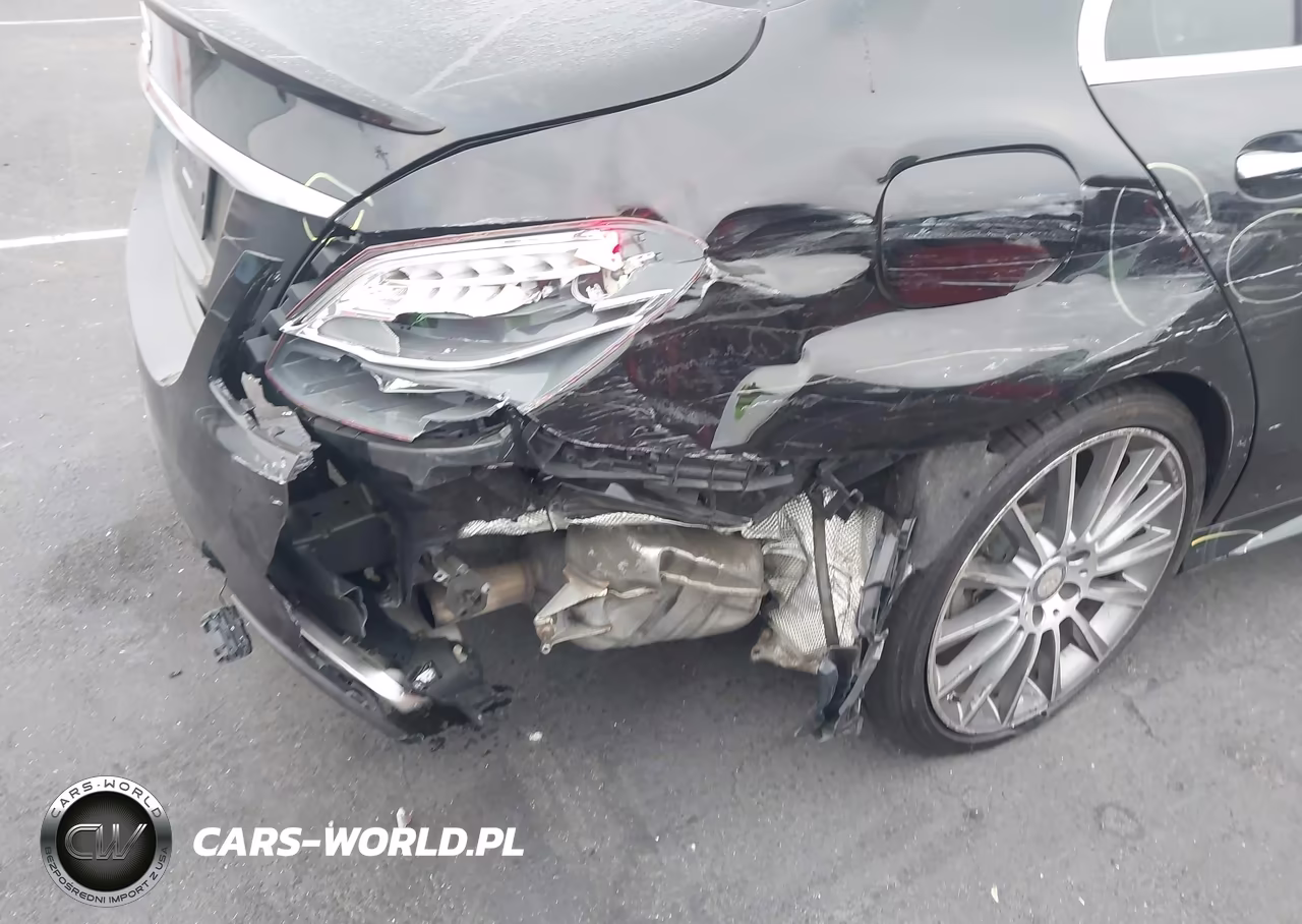 2016 Mercedes-Benz C 300 Sport VIN:55SWF4JB2GU127729 - 6