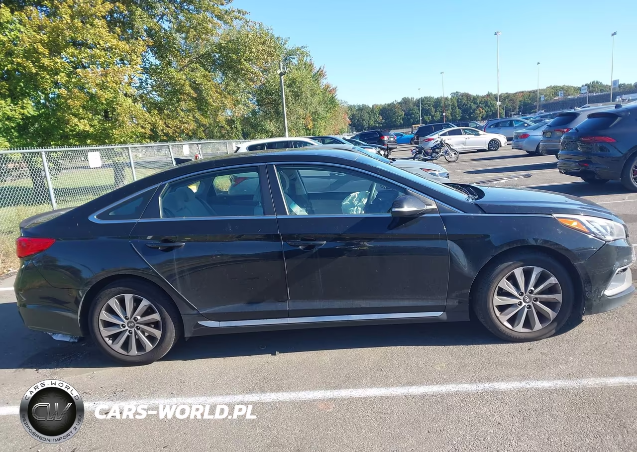 2016 Hyundai Sonata Sport VIN:5NPE34AF2GH275468 - 13