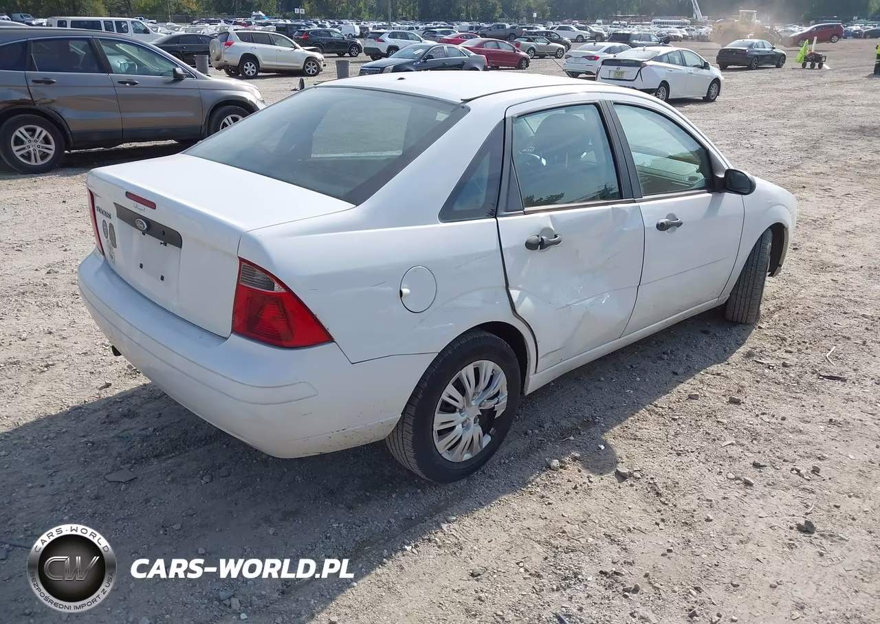 2007 Ford Focus S-Se-Ses VIN:1FAFP34N27W319524 - 4