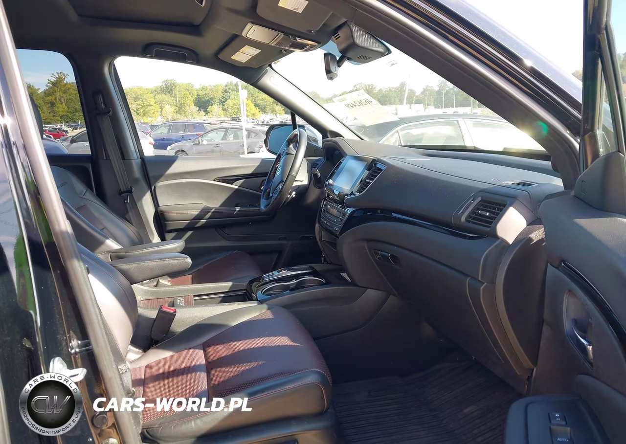 2021 Honda Ridgeline Black Edition VIN:5FPYK3F81MB010529 - 5