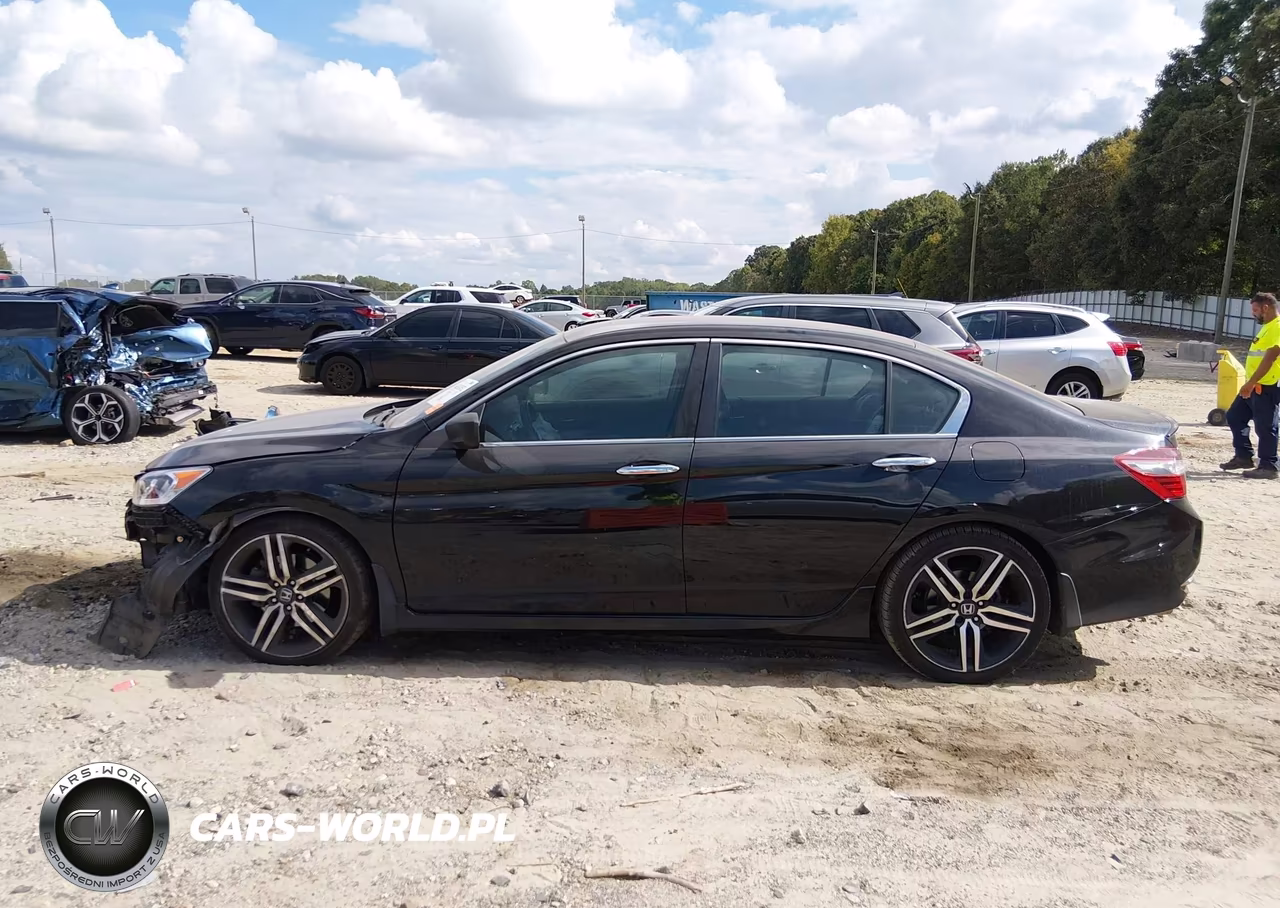 2016 Honda Accord Sport VIN:1HGCR2F56GA107089 - 15