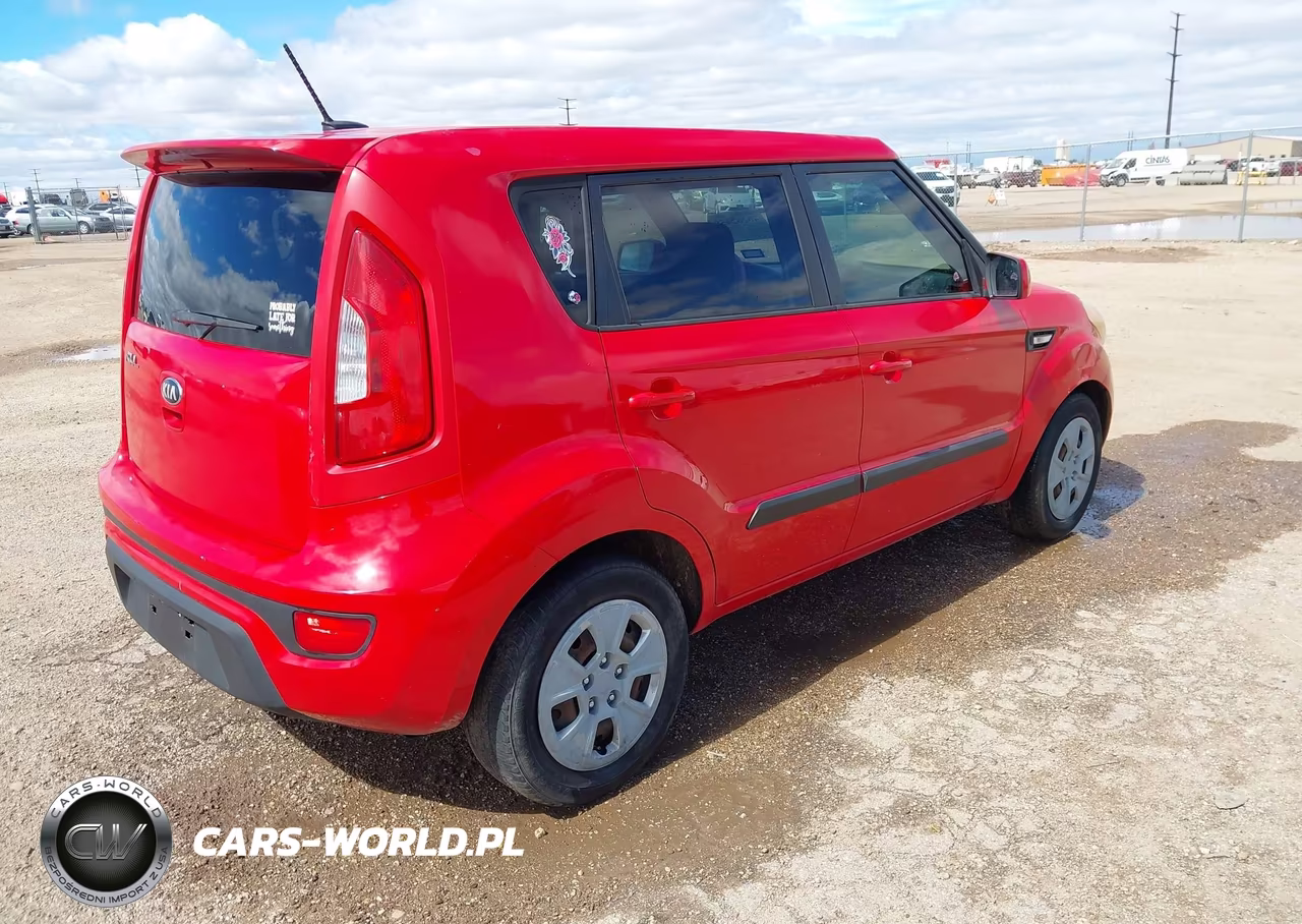 2013 Kia Soul VIN:KNDJT2A56D7604859 - 4