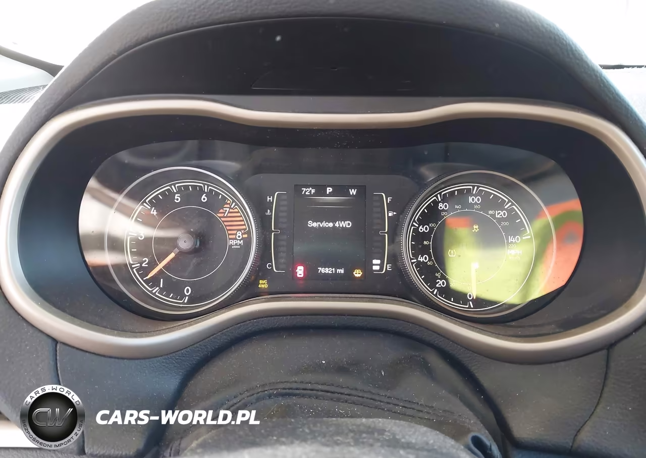 2016 Jeep Cherokee Altitude VIN:1C4PJMAS8GW340121 - 7