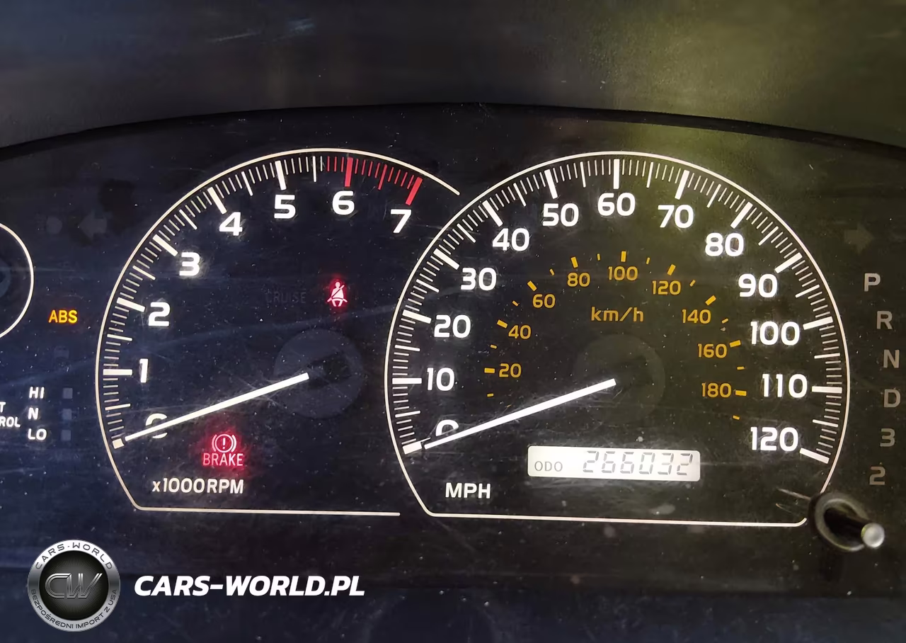 2005 Toyota Sequoia Limited V8 VIN:5TDZT38A85S262270 - 7