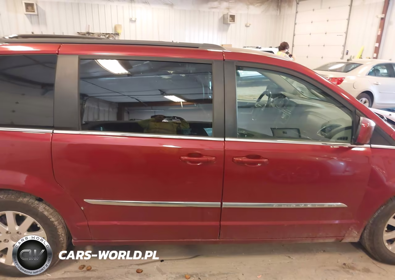 2014 Chrysler Town & Country Touring VIN:2C4RC1BG0ER231783 - 13