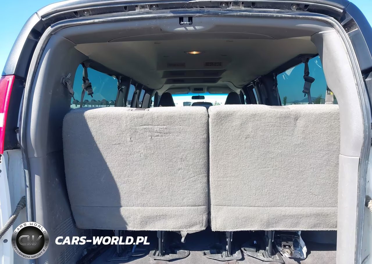 2019 Chevrolet Express 3500 Ls VIN:1GAZGNFG2K1326716 - 12