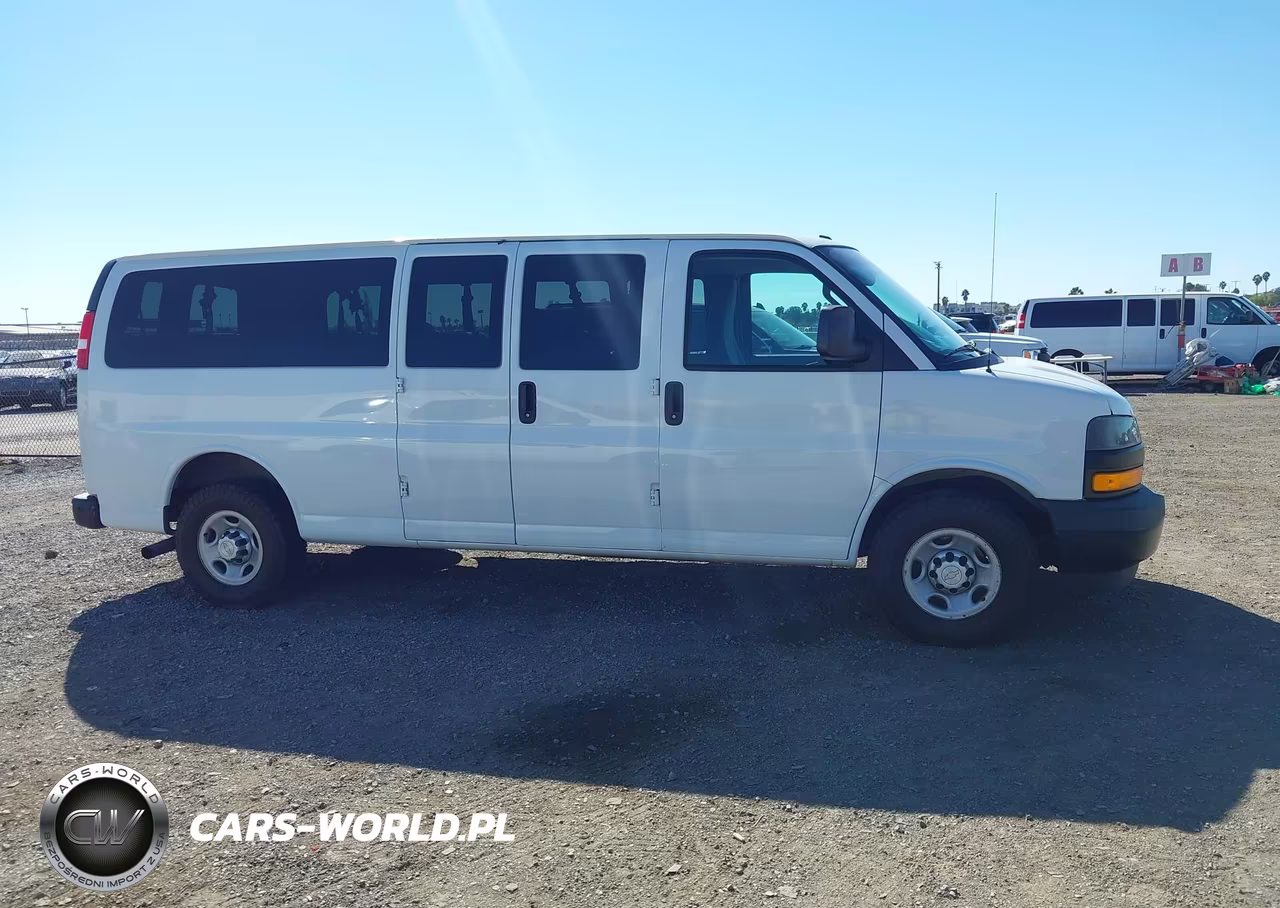 2019 Chevrolet Express 3500 Ls VIN:1GAZGNFG2K1326716 - 14