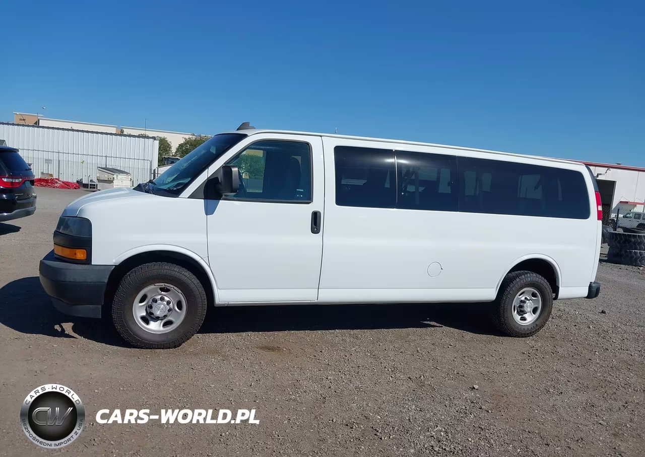 2019 Chevrolet Express 3500 Ls VIN:1GAZGNFG2K1326716 - 15