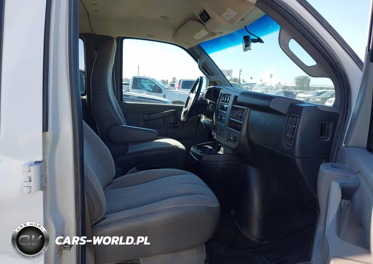 2019 Chevrolet Express 3500 Ls VIN:1GAZGNFG2K1326716 - 5