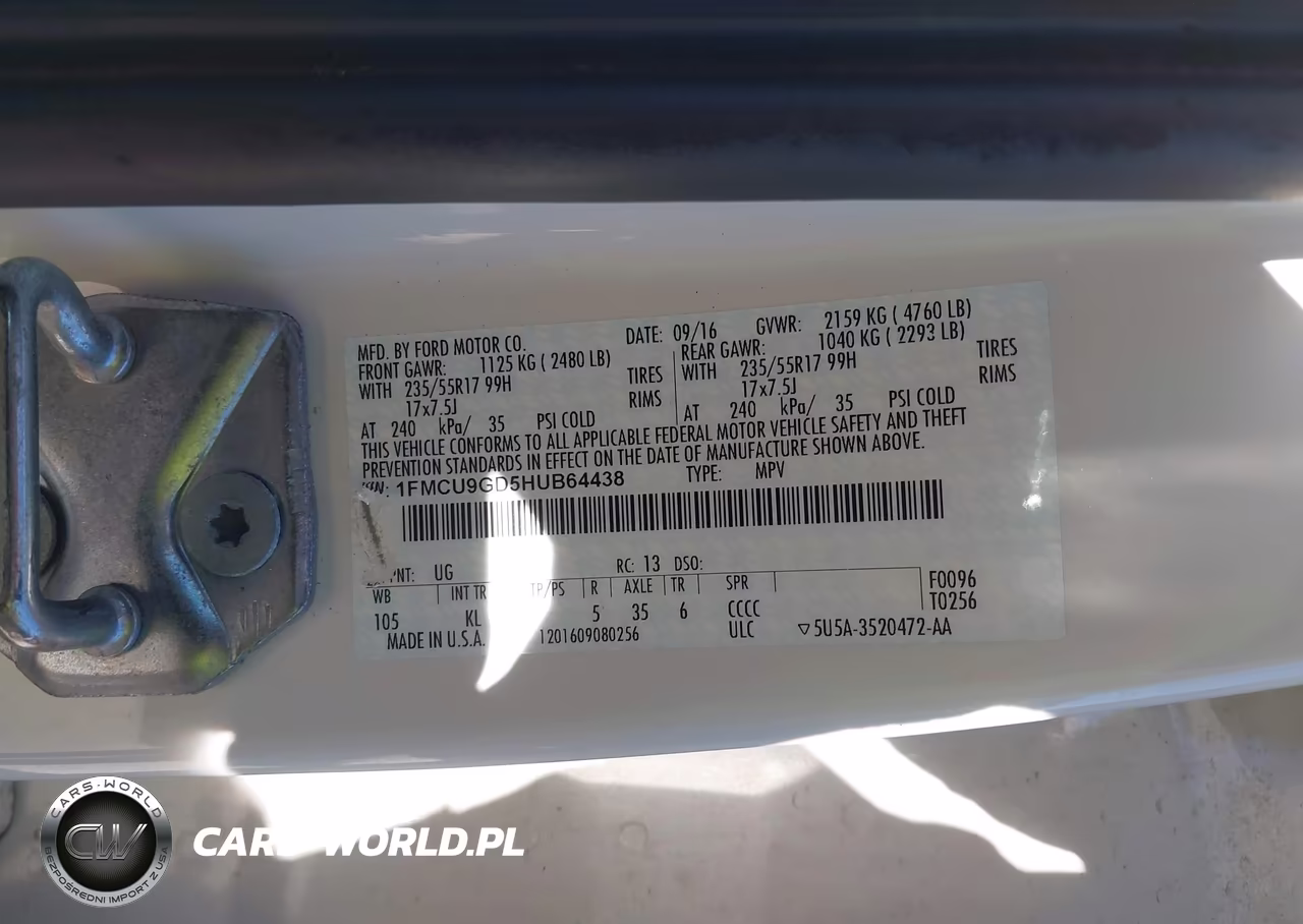 2017 Ford Escape Se VIN:1FMCU9GD5HUB64438 - 9