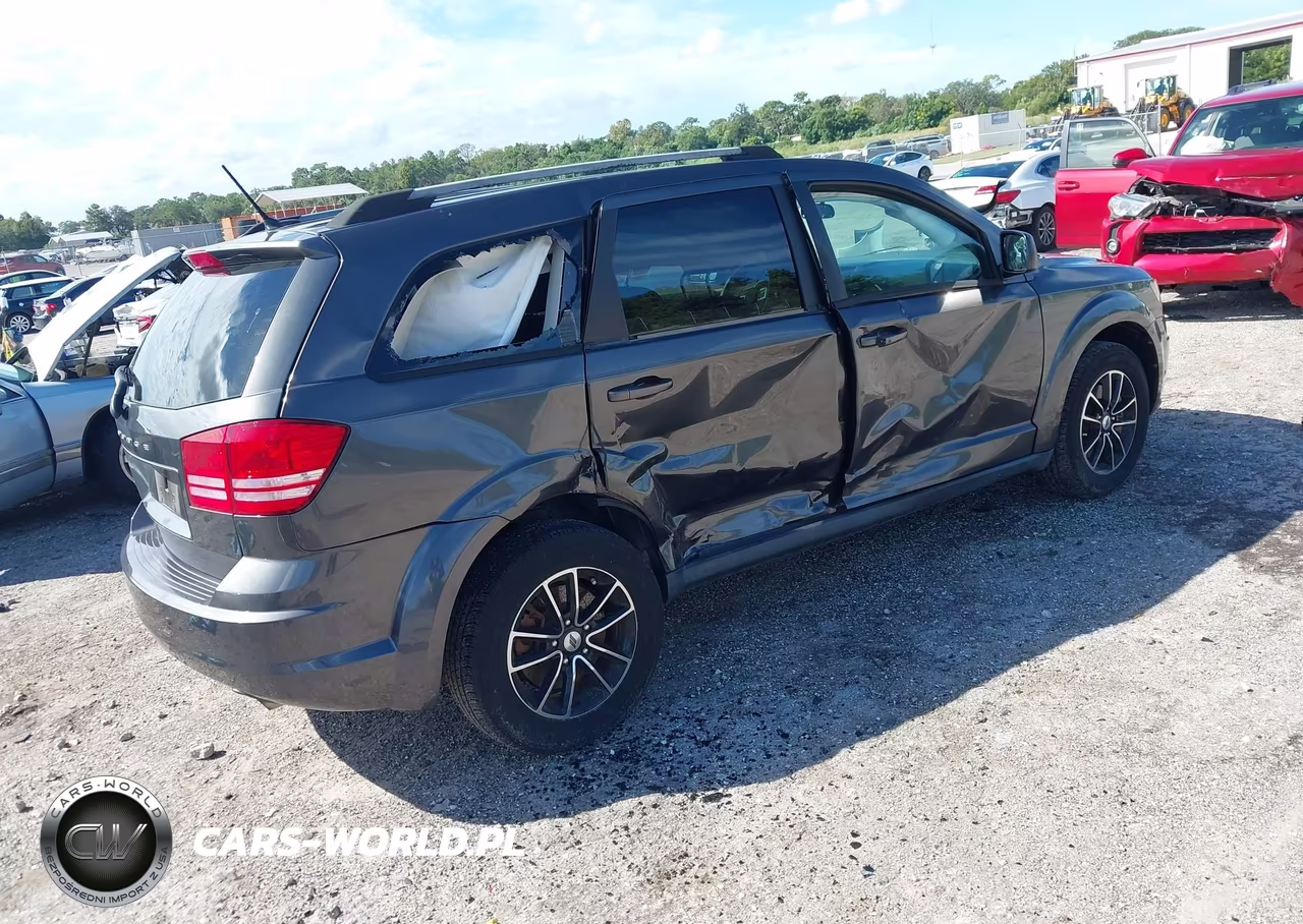 2018 Dodge Journey Se VIN:3C4PDCABXJT166941 - 4
