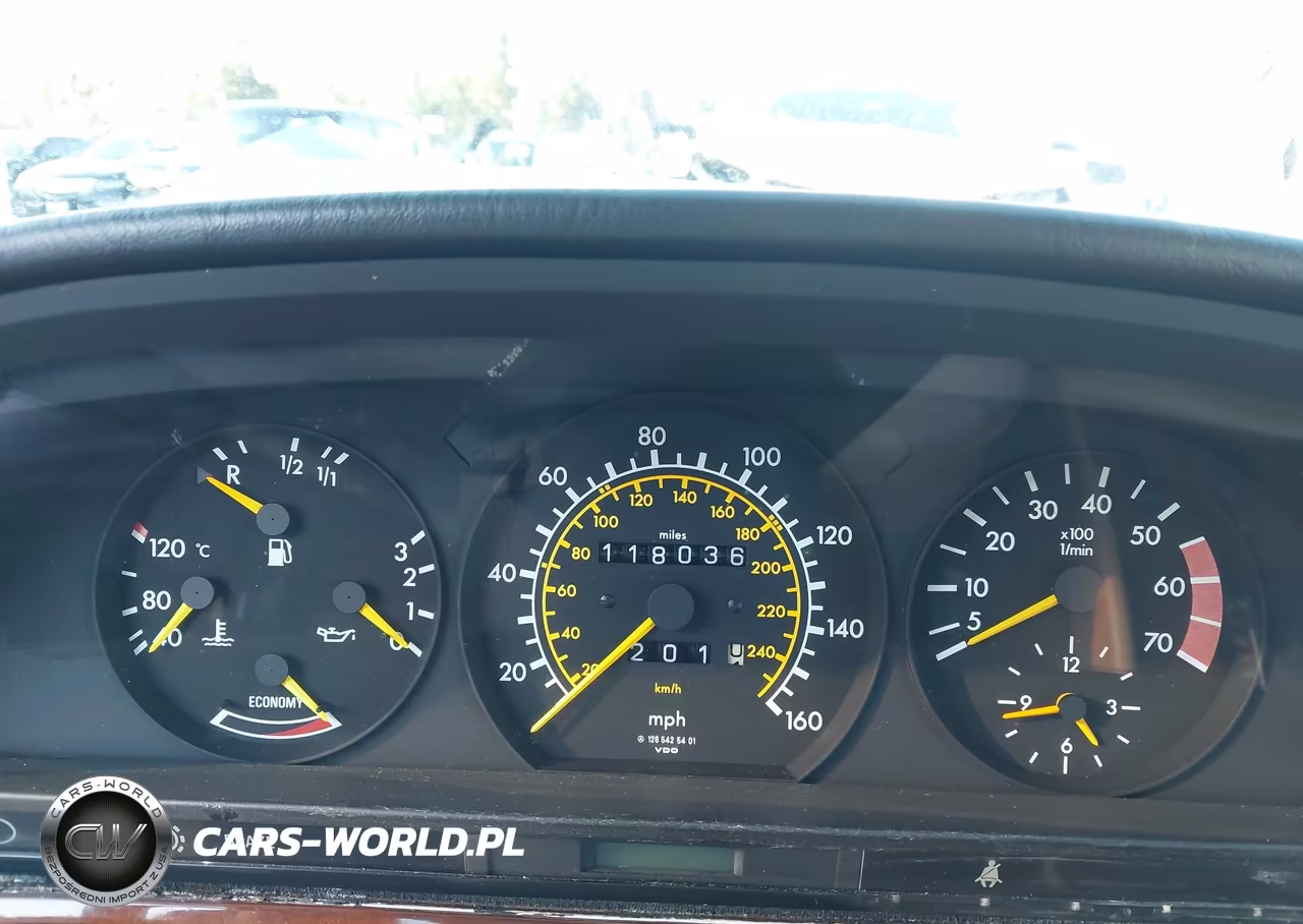 1984 Mercedes-Benz 380 Se VIN:WDBCA32A6EA067221 - 7