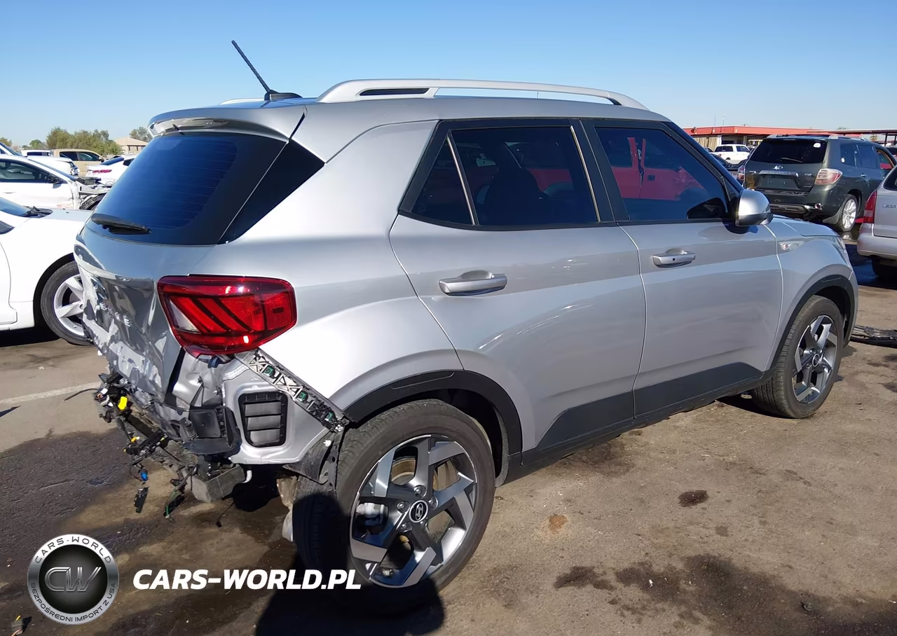 2026 Hyundai Venue Sel VIN:KMHRC8A33TU449235 - 4