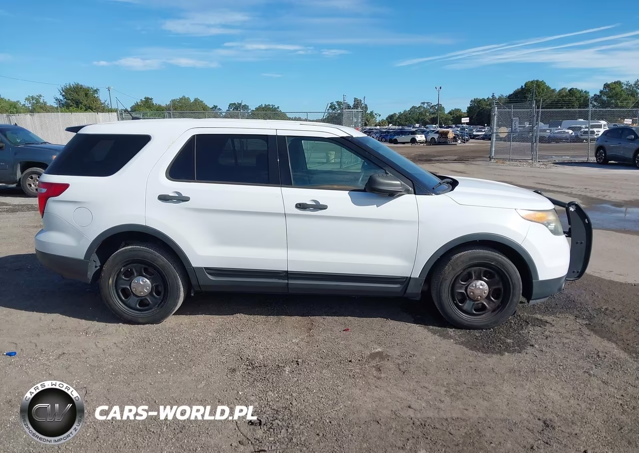 2015 Ford Utility Police Interceptor VIN:1FM5K8AR8FGA22187 - 13