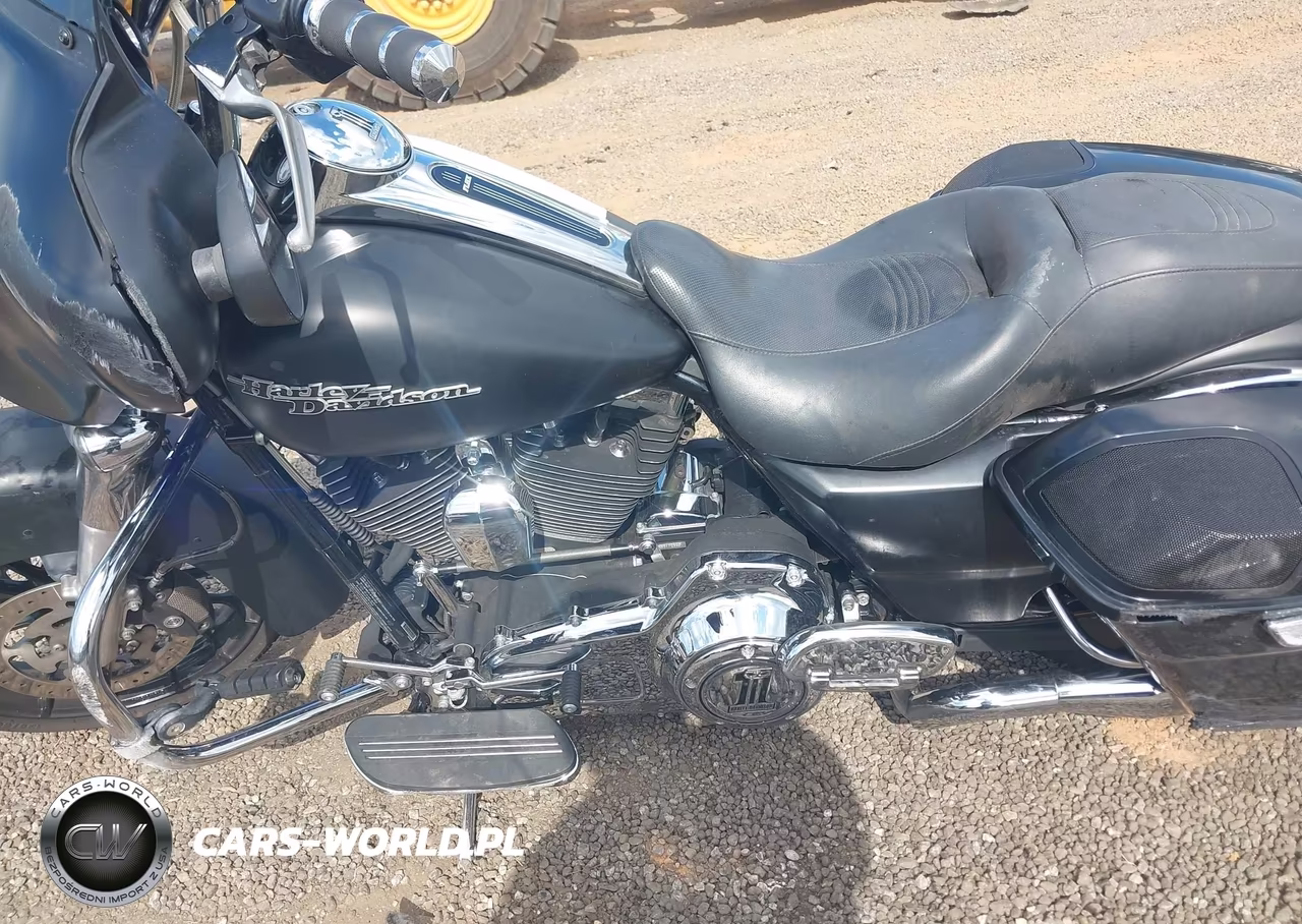 2013 Harley-Davidson Flhx Street Glide VIN:1HD1KBM11DB680495 - 9