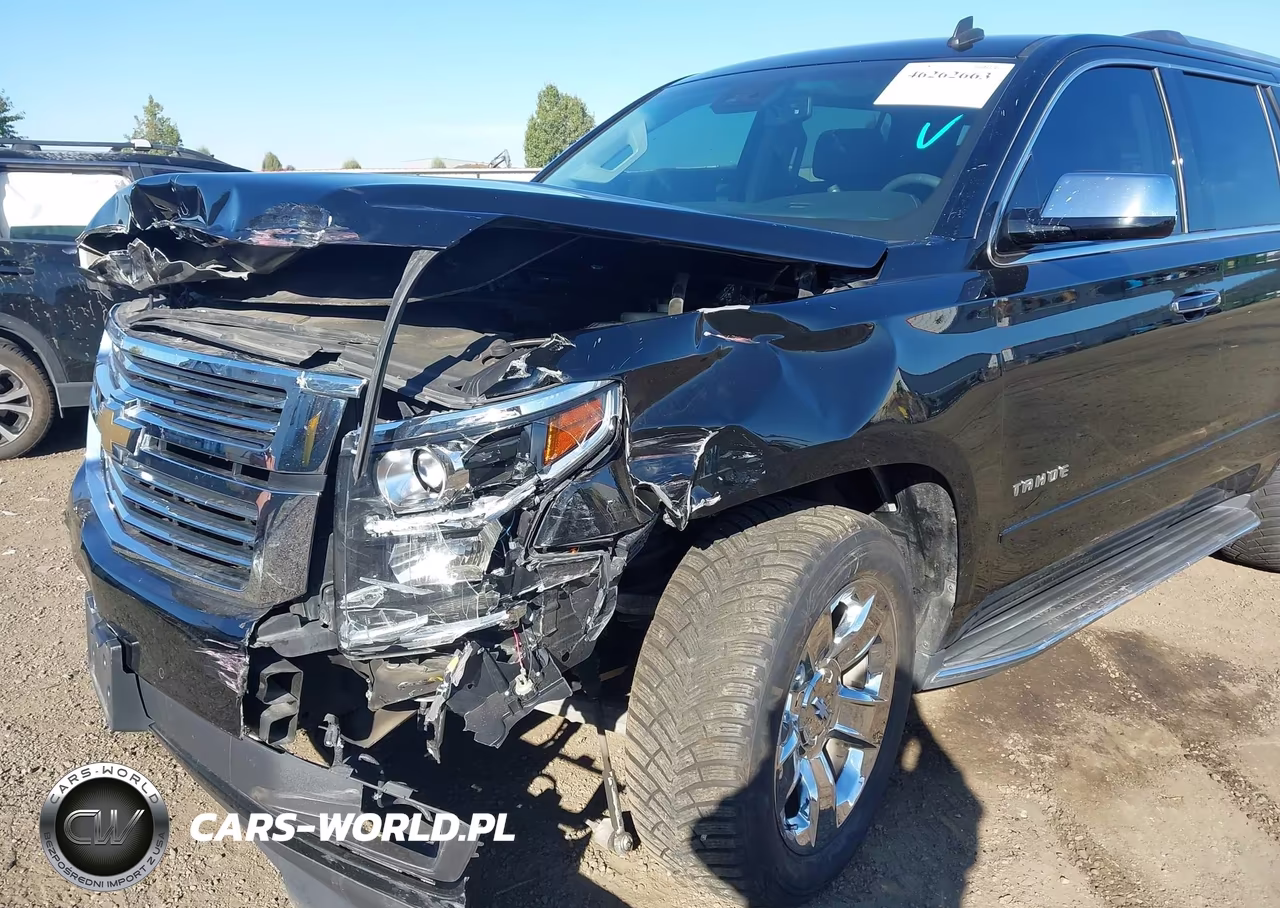 2015 Chevrolet Tahoe Ltz VIN:1GNSKCKC8FR140756 - 17