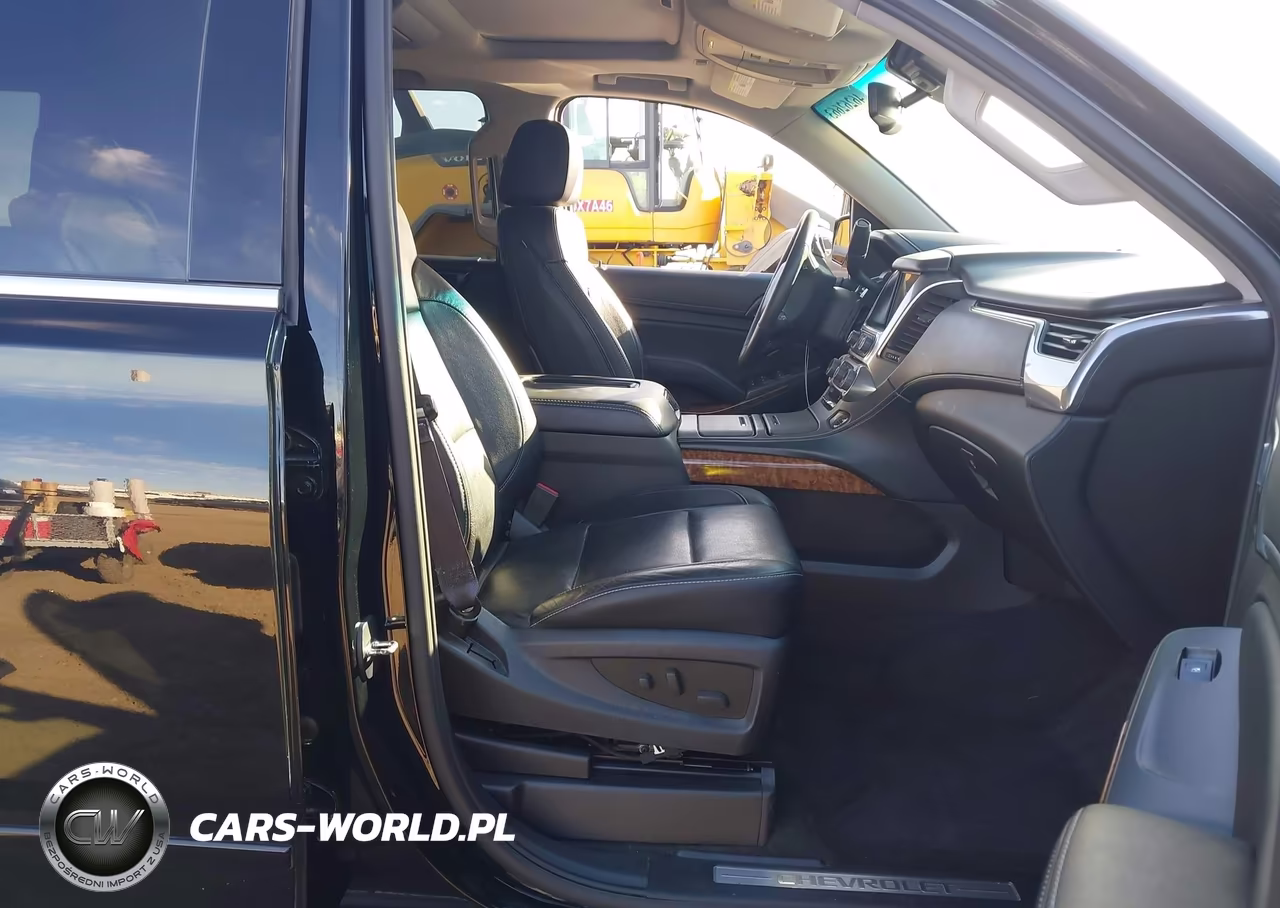 2015 Chevrolet Tahoe Ltz VIN:1GNSKCKC8FR140756 - 5
