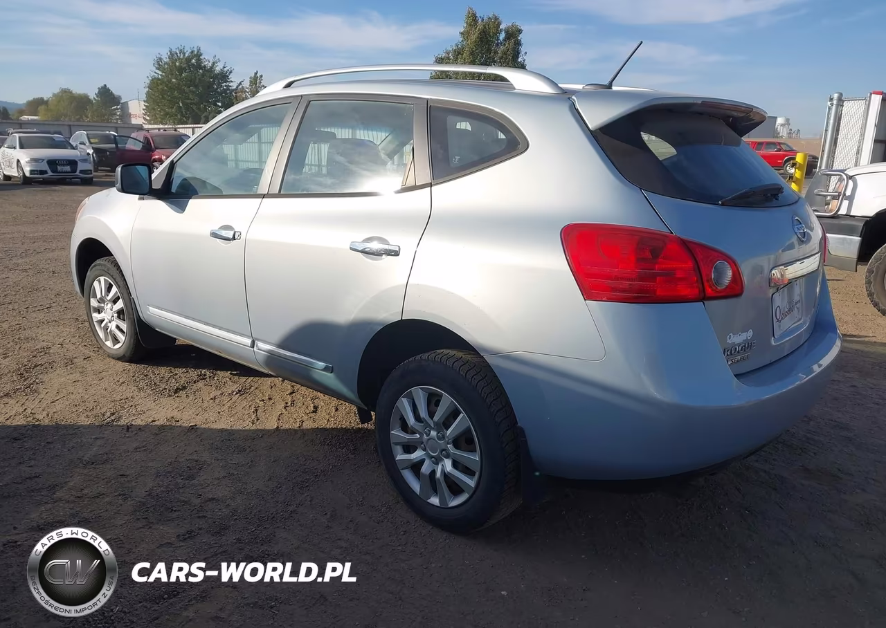 2014 Nissan Rogue Select S VIN:JN8AS5MV5EW204710 - 3