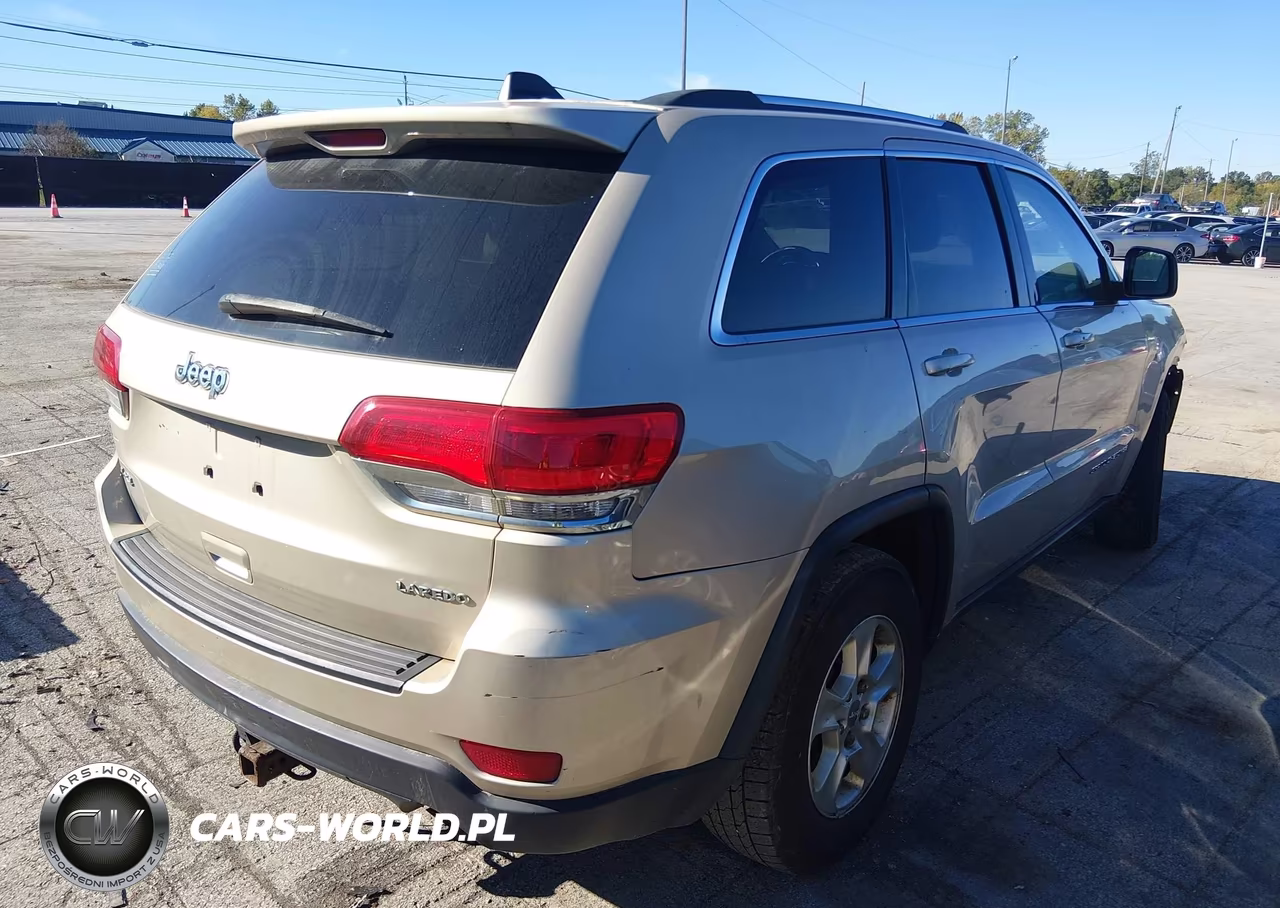 2014 Jeep Grand Cherokee Laredo VIN:1C4RJFAG0EC177785 - 4