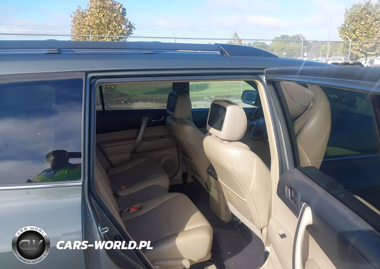 2012 Toyota Highlander Se V6 VIN:5TDBK3EH0CS173716 - 8