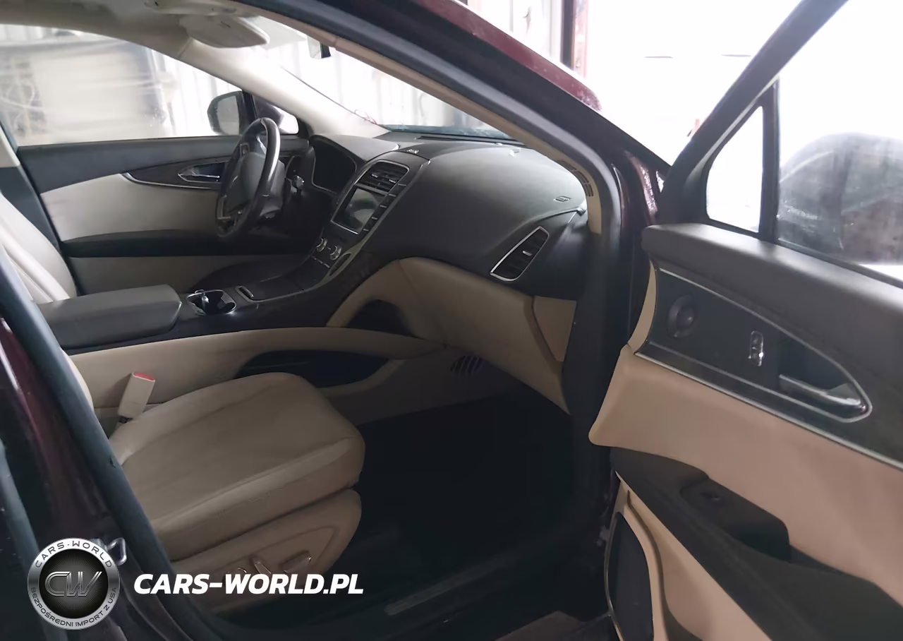 2019 Lincoln Nautilus Reserve VIN:2LMPJ6L93KBL17538 - 5