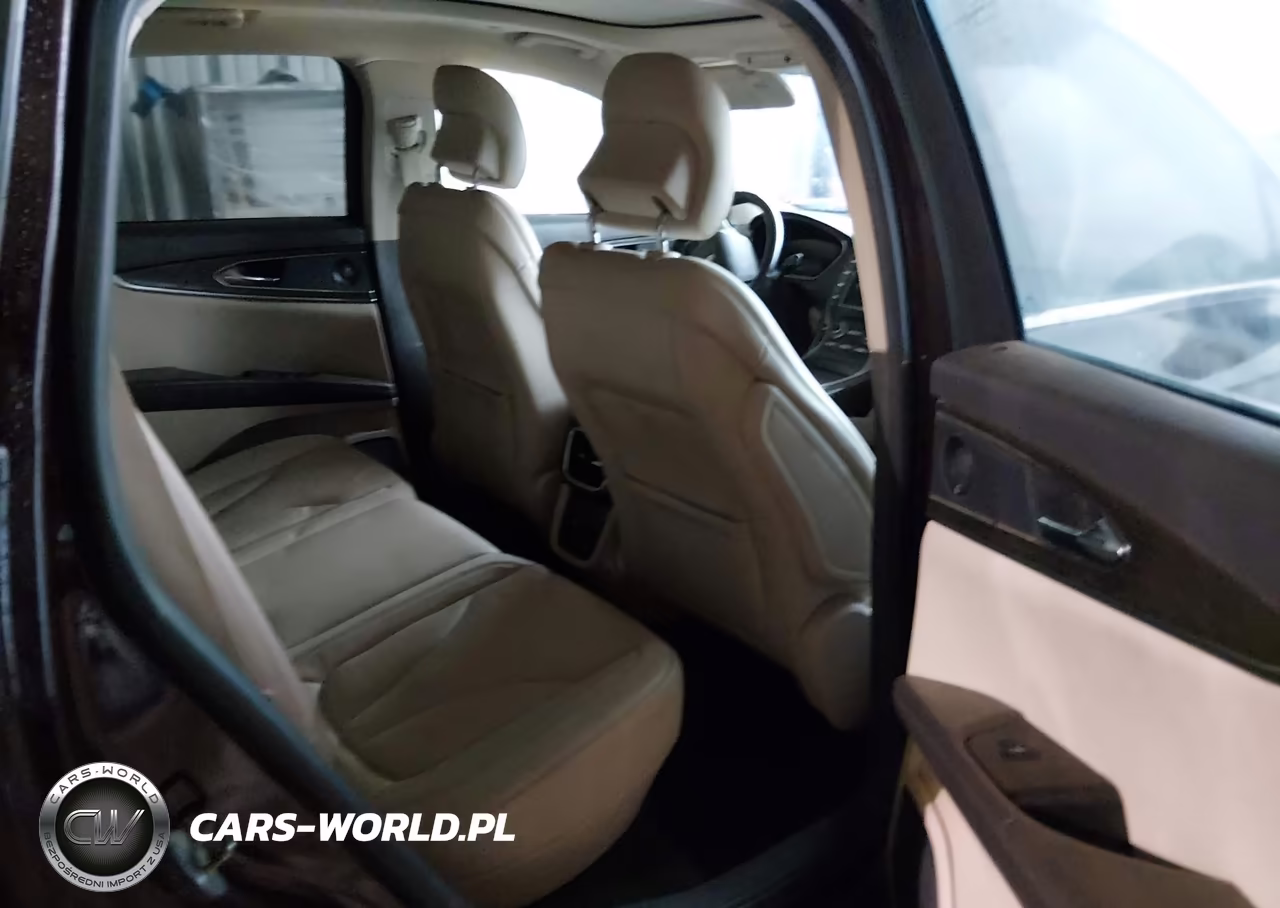 2019 Lincoln Nautilus Reserve VIN:2LMPJ6L93KBL17538 - 8