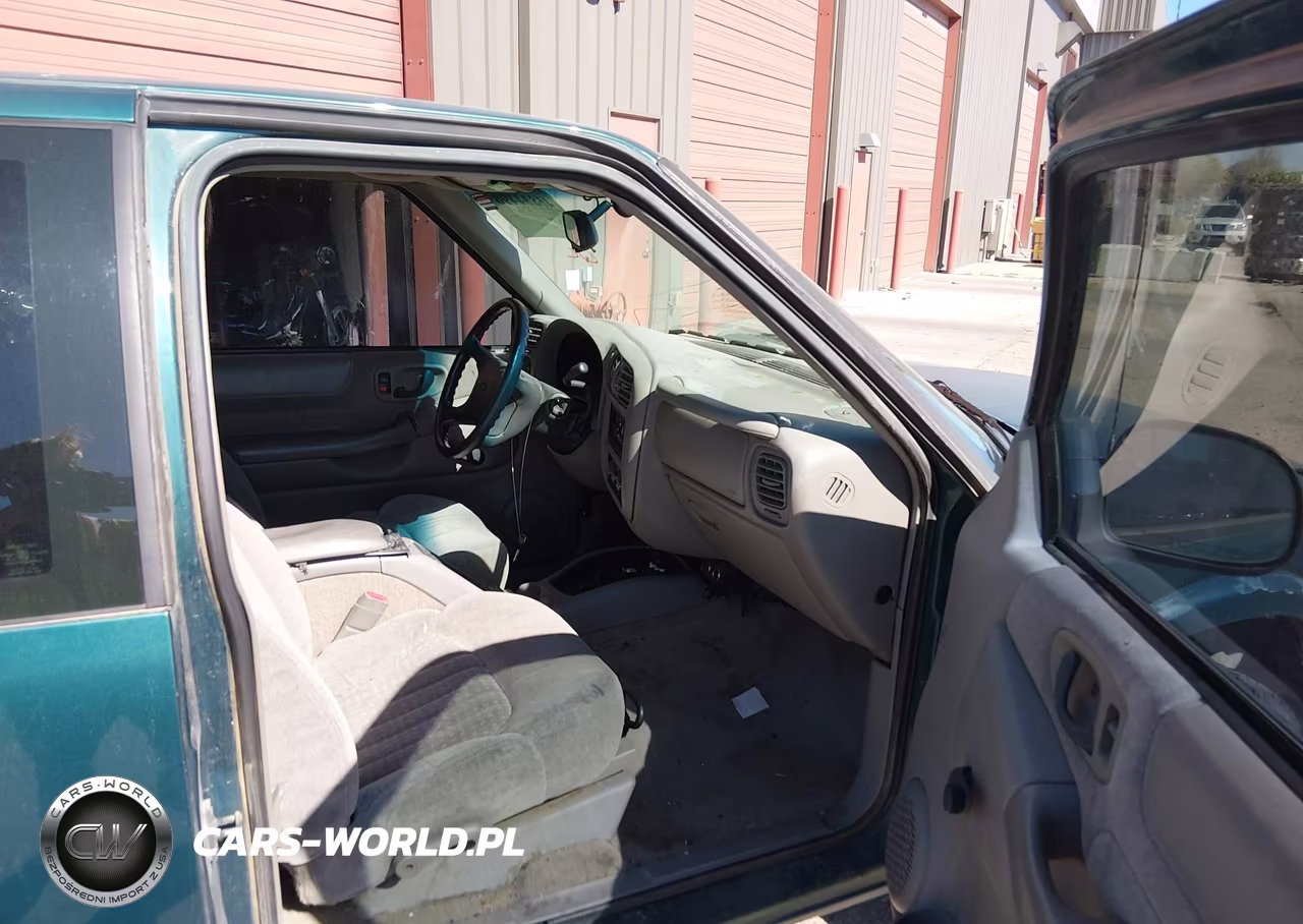 1998 Chevrolet S-10 Ls VIN:1GCDT19W6W8193223 - 5