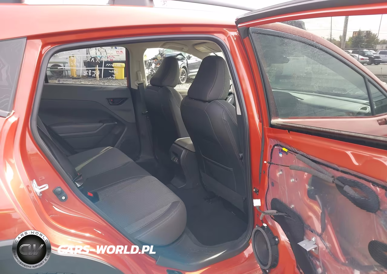 2024 Subaru Crosstrek Premium VIN:JF2GUADC9RH287254 - 8