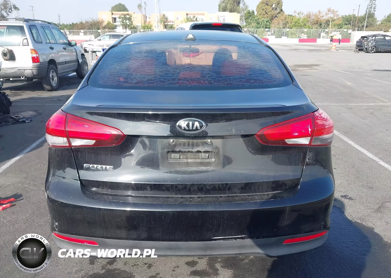 2018 Kia Forte Lx VIN:3KPFL4A73JE235943 - 15