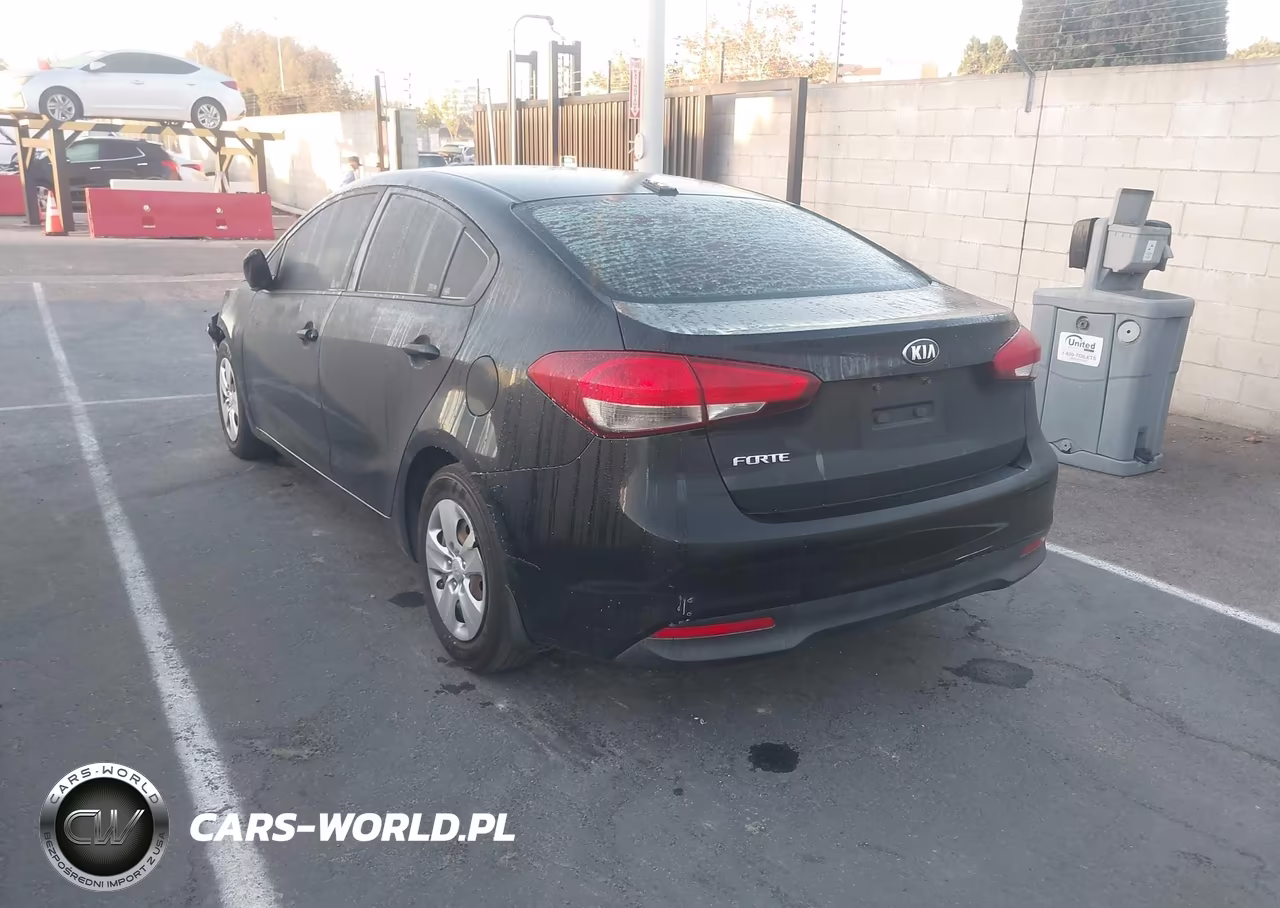 2018 Kia Forte Lx VIN:3KPFL4A73JE235943 - 3
