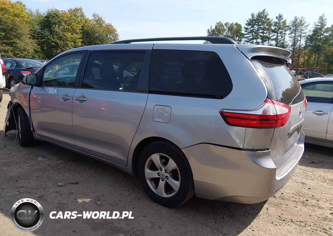 2015 Toyota Sienna Le 8 Passenger VIN:5TDKK3DC0FS540544 - 14
