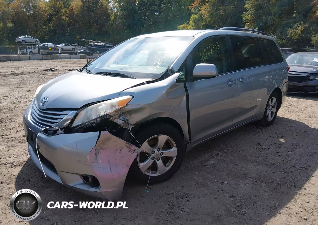 2015 Toyota Sienna Le 8 Passenger VIN:5TDKK3DC0FS540544 - 2