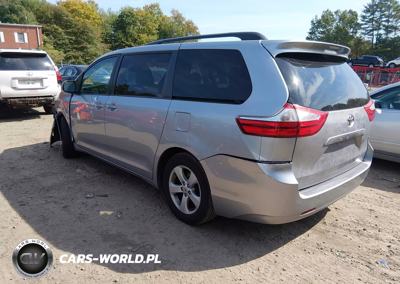 2015 Toyota Sienna Le 8 Passenger VIN:5TDKK3DC0FS540544 - 3