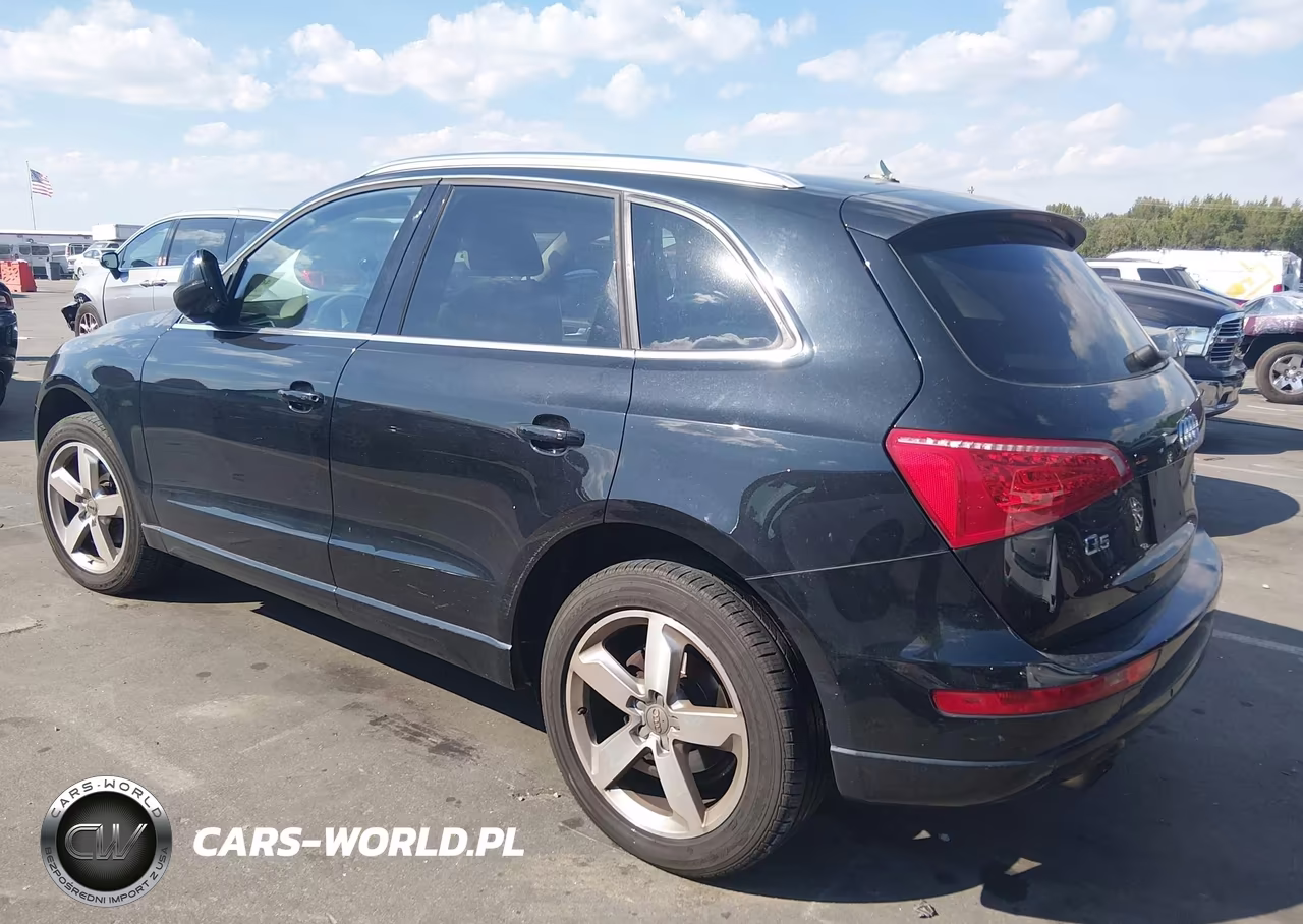2012 Audi Q5 2.0T Premium VIN:WA1LFAFP8CA139680 - 3